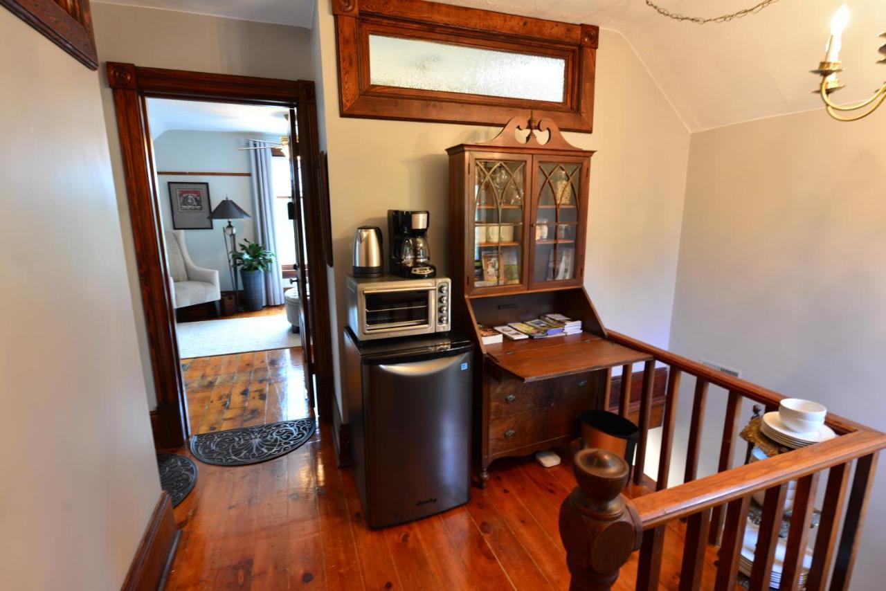 The Walnut Grove Bnb Harrow 外观 照片